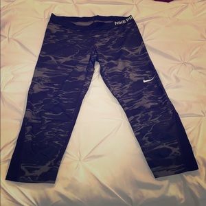 Nike crop pants